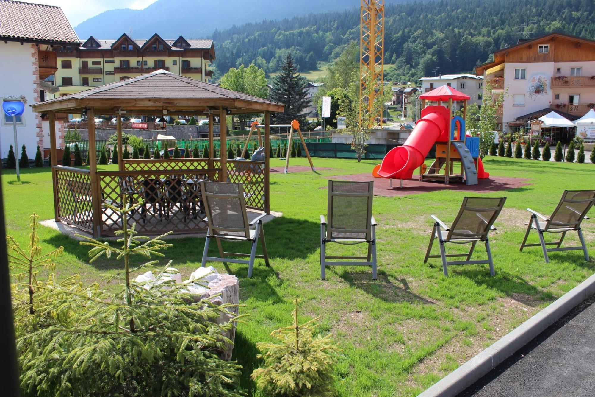 Hotel Rosa Alpina Andalo Exterior photo